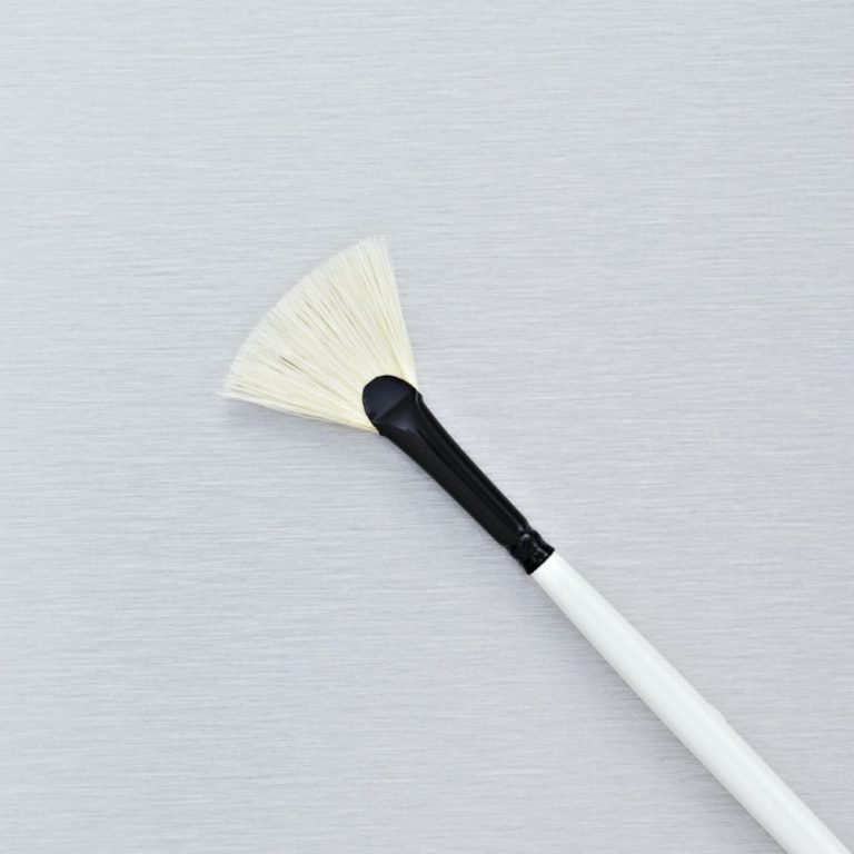 Daler Rowney Long Bristle Fan Brush Size 2